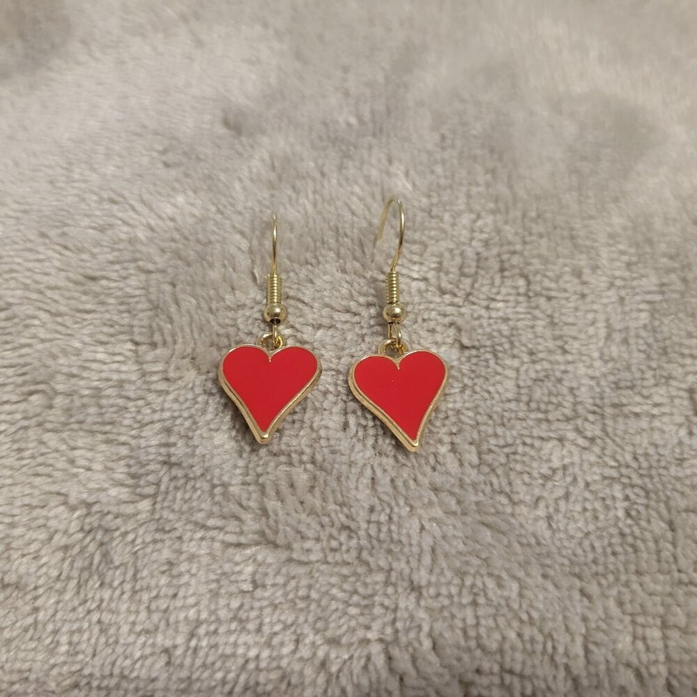 Heart Poker Suit Casino Earrings Hanging Dangle Novelty E1E